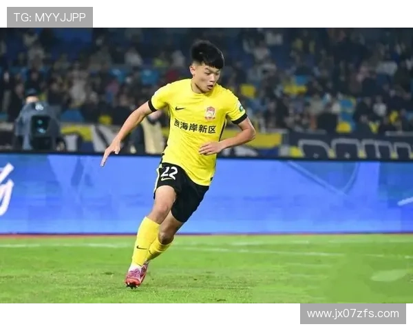 上海海港被截胡杨希顶薪投新鹏城